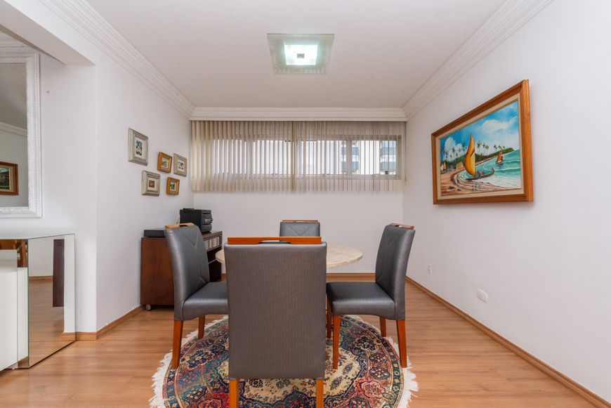 Apartamento para venda possui 134 metros quadrados com 3 quartos em Água Verde - Curitiba - PR