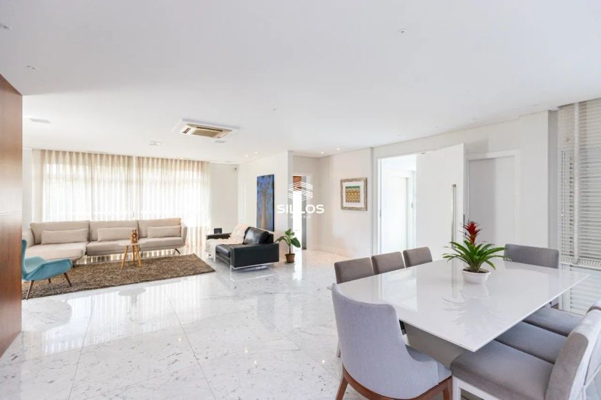 Apartamento à venda com 4 quartos no Batel - Curitiba