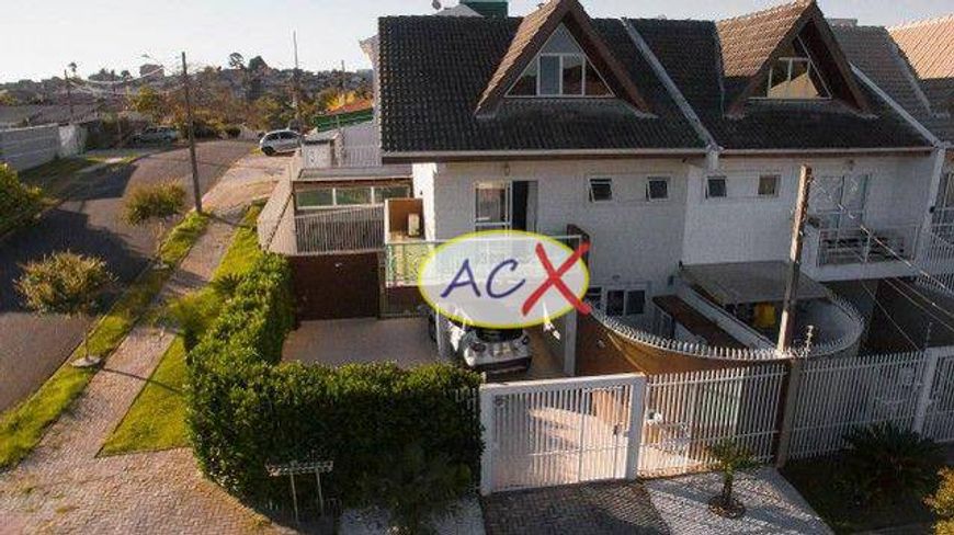 Sobrado com 3 dormitórios à venda, 262 m² por R$ 849.000,00 - Cachoeira - Curitiba/PR