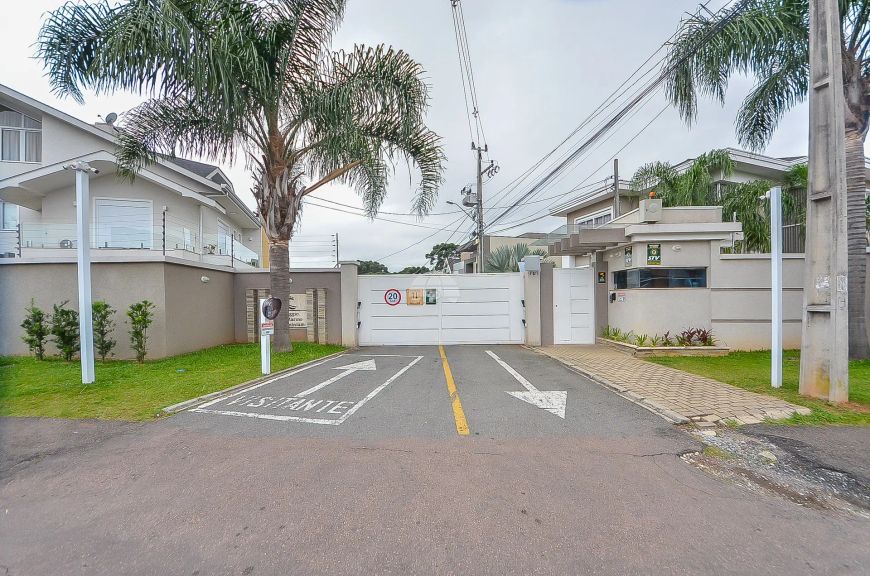 Terreno em condomínio fechado no Xaxim