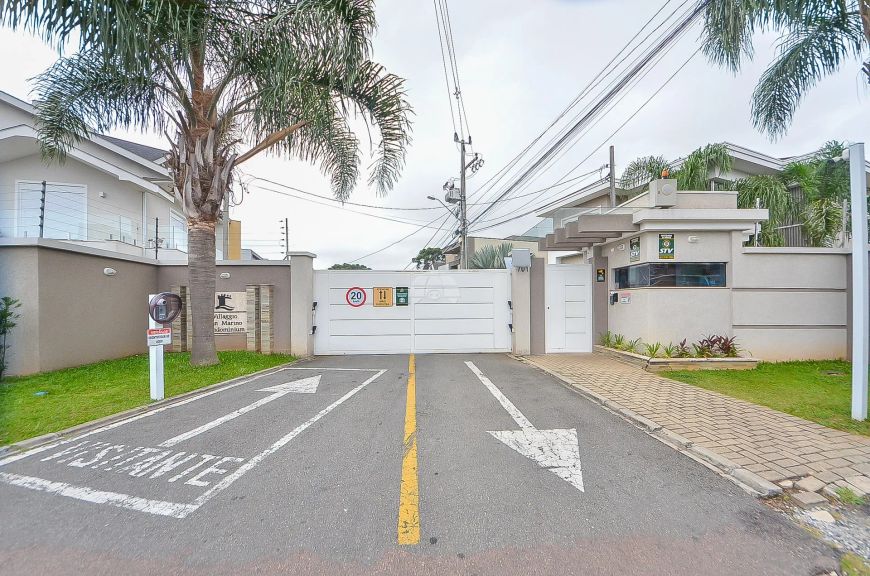 Terreno em condomínio fechado no Xaxim