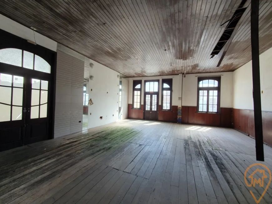 Casa Comercial à venda por R$ 1490000.00, 180.00 m2 - CENTRO - CURITIBA/PR