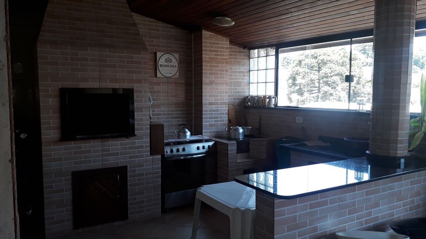Sobrado, Imóvel Comercial e Residencial com 554m² 03 dorm 02 Suites à Venda - No Abranches.
