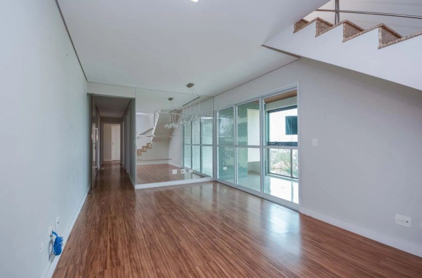 Cobertura com 3 dormitórios à venda, 136 m² por R$ 1.479.000,00 - Bacacheri - Curitiba/PR