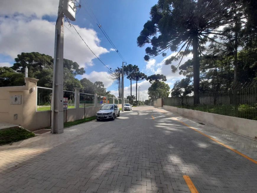 Imóvel para venda possui 160 metros quadrados em Umbará - Curitiba - PR