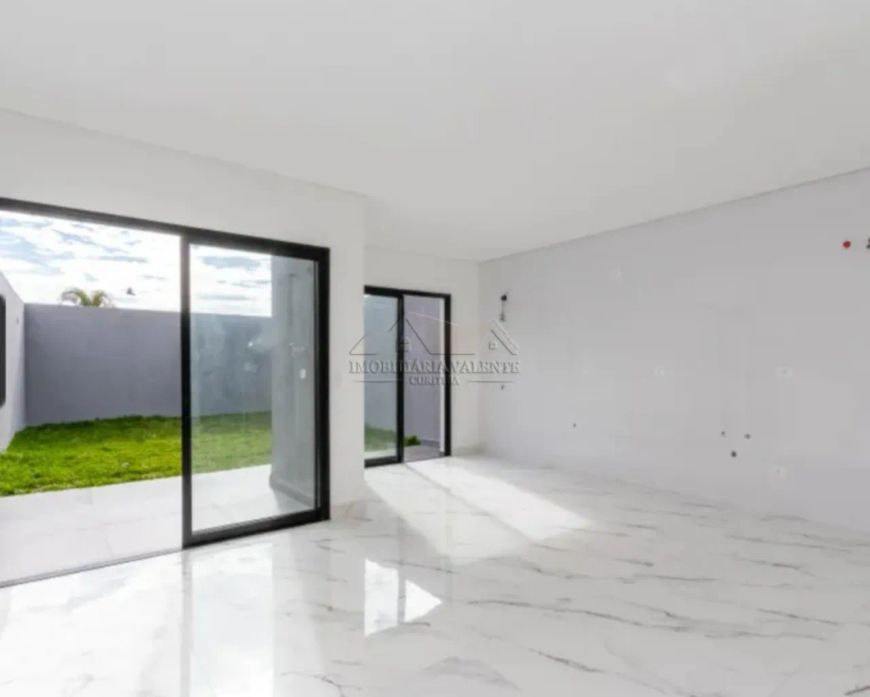 Sobrado com 3 Quartos e 2 banheiros à Venda, 127 m² por R$ 859.900 no Xaxim
