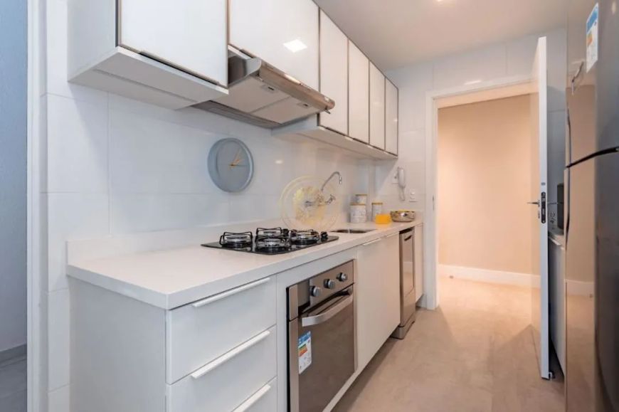 Apartamento moderno com 3 quartos no Batel