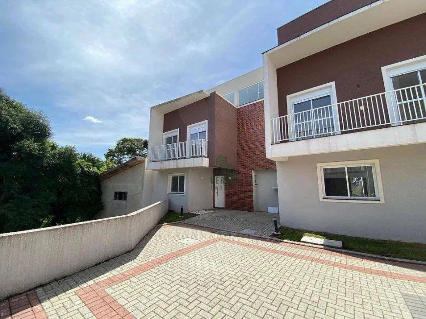 Sobrado com 3 dormitórios à venda, 168 m² por R$ 794.872 - Campo Comprido - Curitiba/PR