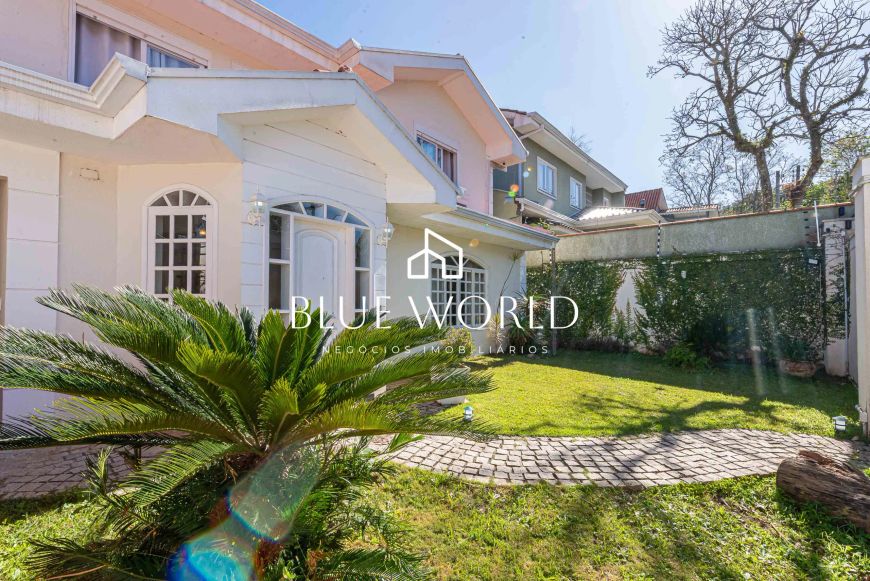 Casa com Quintal, 6 Quartos, 6 Banheiros no São Lourenço