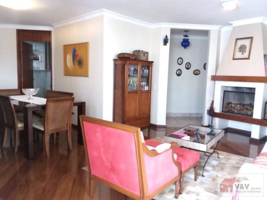 Apartamento a venda no Campo Belo, 4 dormitórios, sendo 3 suítes, 3 vagas de garagem - 160m2!