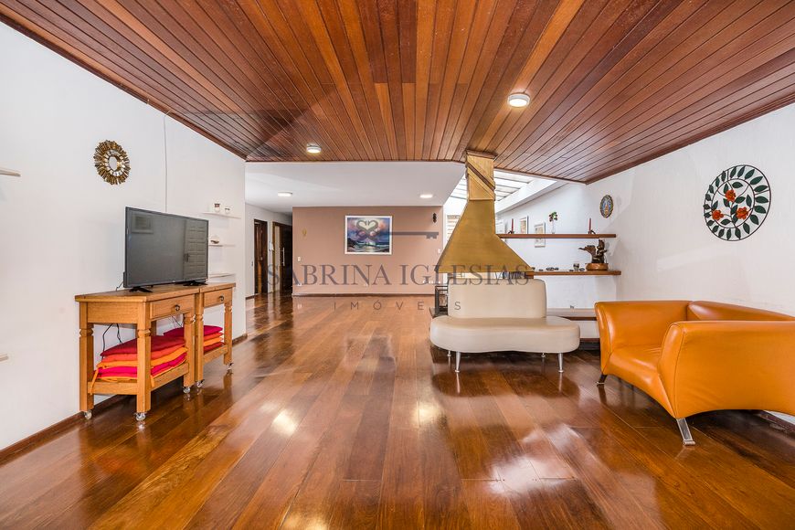Casa comercial no Vila Izabel, terreno ZR4