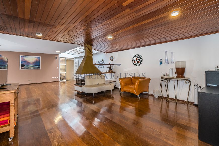 Casa comercial no Vila Izabel, terreno ZR4