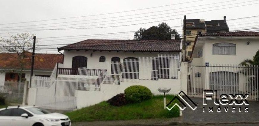 Casa com 3 dormitórios à venda, 172 m² por R$ 750.000,00 - Guabirotuba - Curitiba/PR