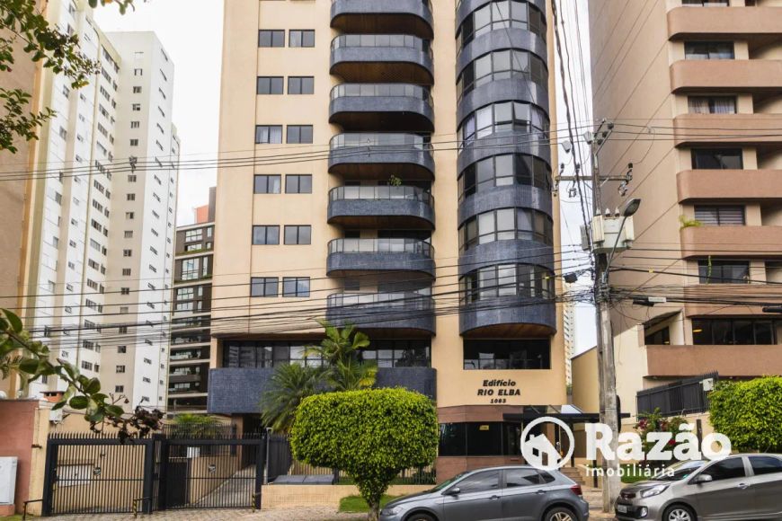 APARTAMENTO COM 3 QUARTOS - ÁREA TOTAL 303,45m² - ÁGUA VERDE - REF 5540-RAZÃO