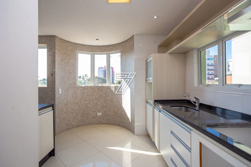 Apartamento a venda com 145m² com 2 suítes no Ahú - Curitiba - PR