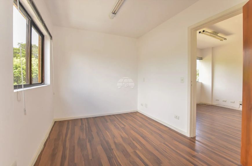 Imóvel para venda tem 32 metros quadrados com 1 quarto em Juvevê - Curitiba - PR