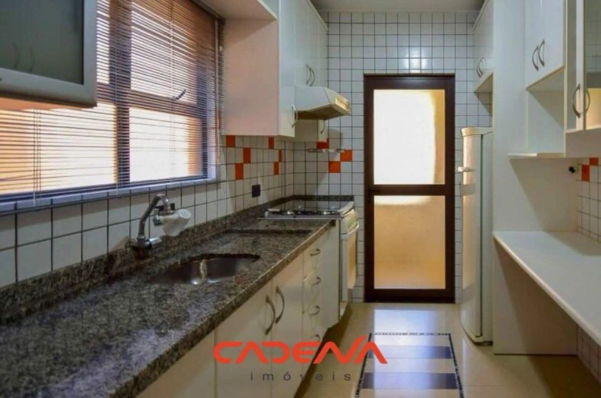 Apartamento com 3 quartos e 1 vaga à venda no Abranches