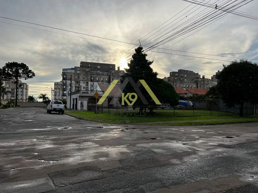 TERRENO NO BAIRRO XAXIM EM CURITIBA