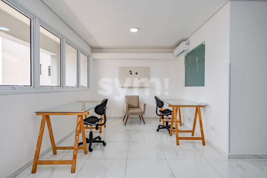Sala mobiliada no Mid Work