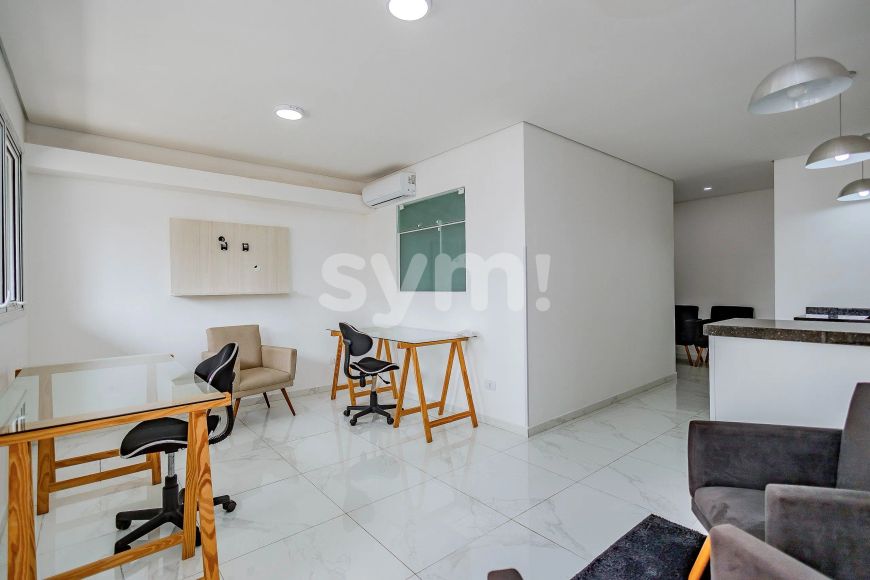 Sala mobiliada no Mid Work