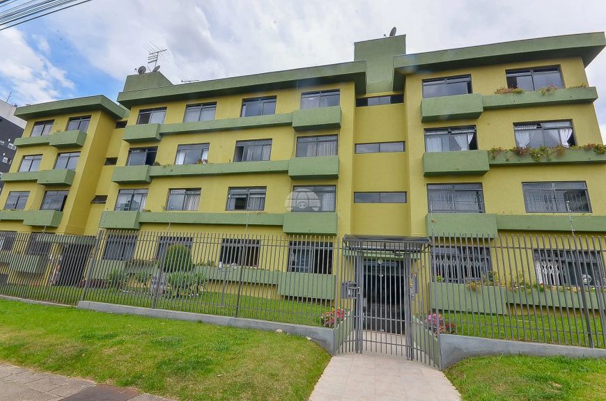 Apartamento com 3 quartos em Vila Izabel - Curitiba - PR