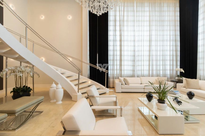 Cond. Burgel II - Casa 670m² priv - 4 suítes - 6 vagas - Campo Comprido