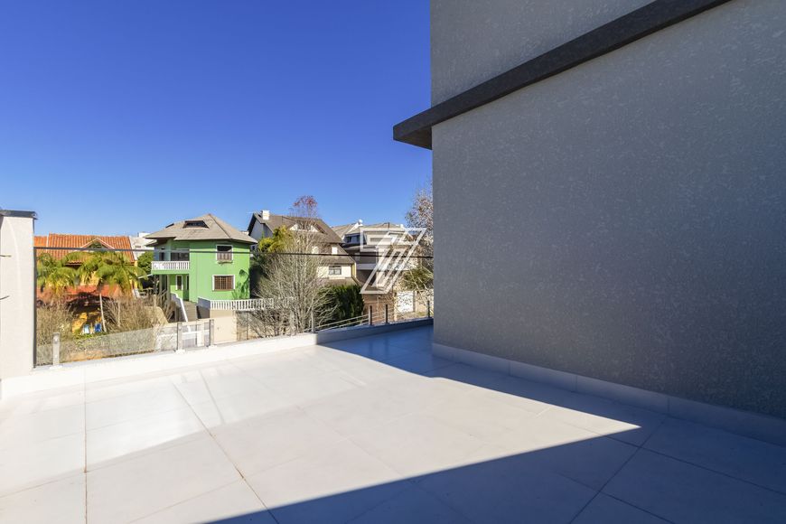 Sobrado de alto padrão com 4 quartos no bairro Mossunguê - Ecoville - Curitiba - PR