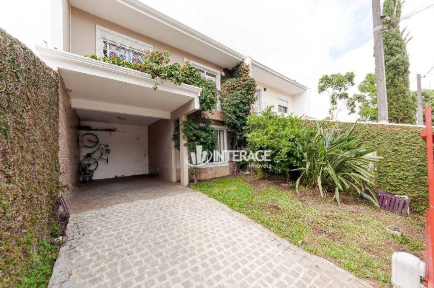 Sobrado com 3 Quartos à venda, 172 m² por R$ 920.000 - Pilarzinho - Curitiba/PR