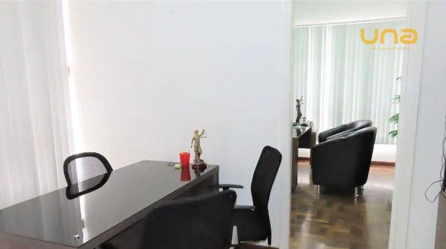 Conjunto Comercial à Venda com 64m² úteis no Centro de Curitiba/PR