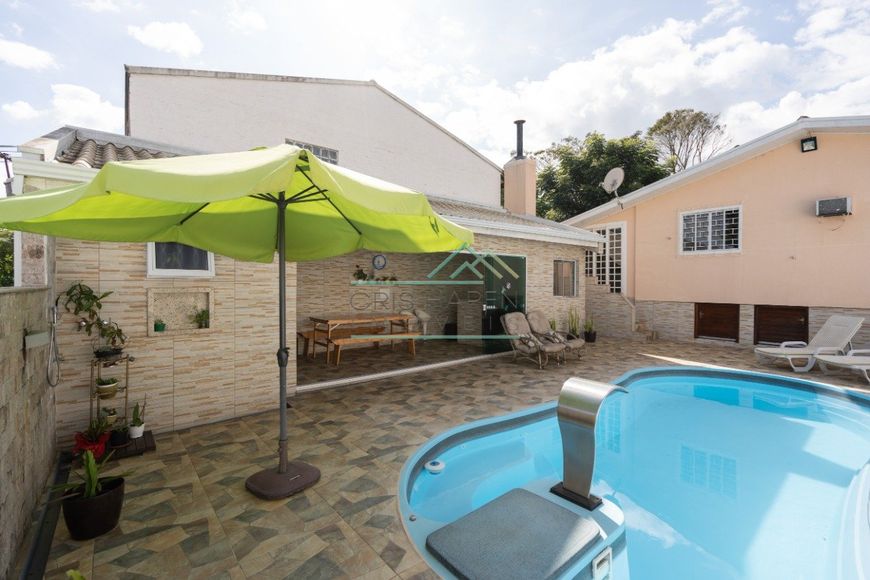 Casa térrea com piscina!