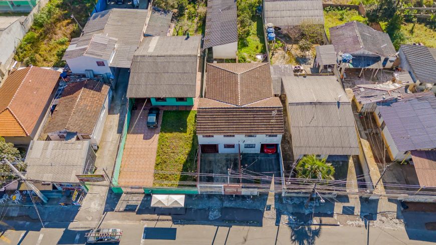 Terreno de 530 m² com 2 sobrados no Atuba, Curitiba Pr