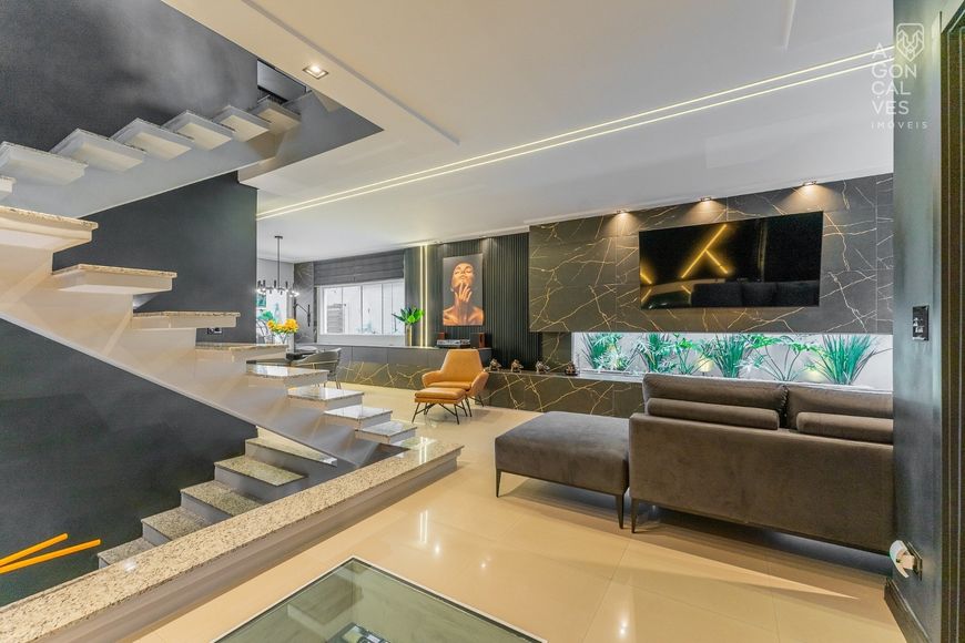 Casa em Condominio Fechado, 03 Dormitórios, 03 Vagas, Piscina, Orleans, Curitiba