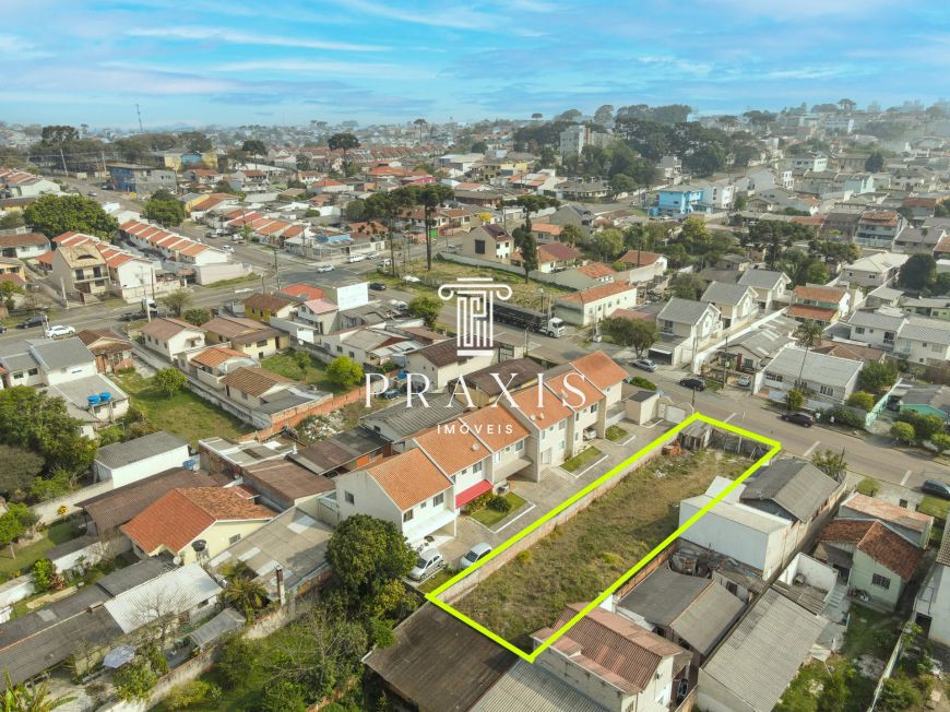 Praxis Imóveis vende excelente terreno no Atuba/Bairro Alto medida total 500m².