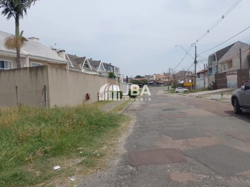Terreno no Uberaba com testada para duas ruas