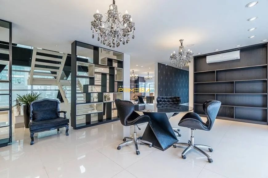 Casa Triplex 4 suítes, 751m² - Jardim Social