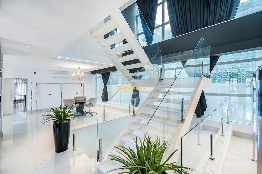 Casa Triplex 4 suítes, 751m² - Jardim Social