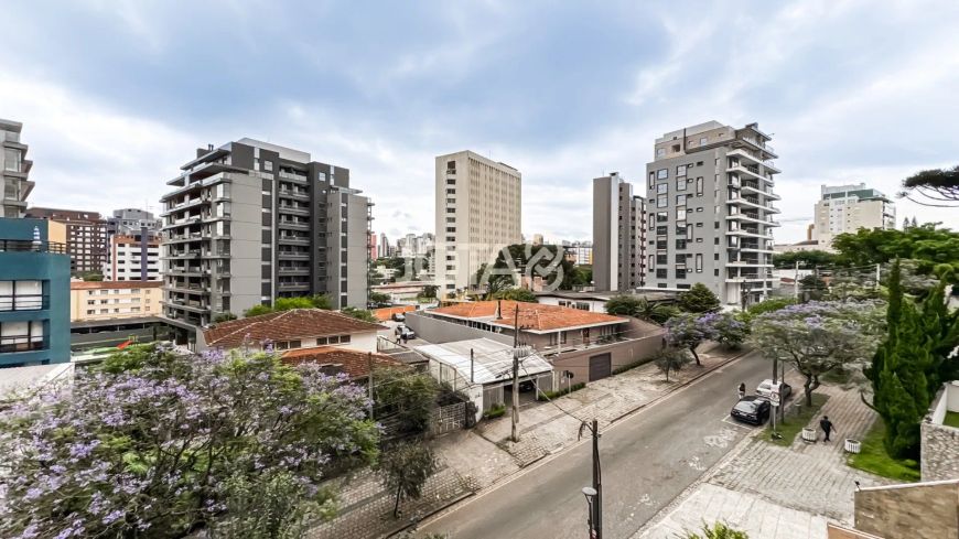 APARTAMENTO 4 QUARTOS EM ÓTIMA LOCALIZAÇÃO NO BATEL! Apartamento de 4 quartos no Batel - J8 Imóveis