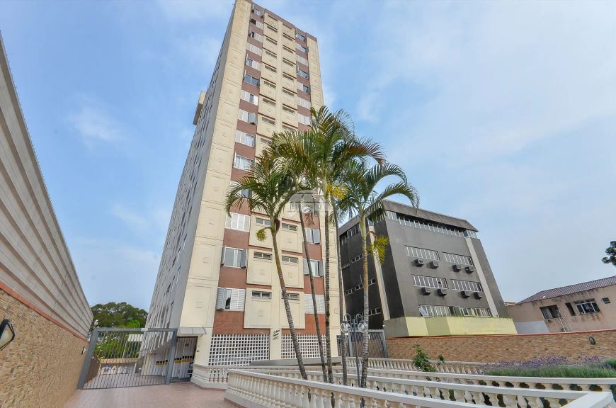 Imóvel para venda tem 114 metros quadrados com 3 quartos em Centro Cívico - Curitiba - PR