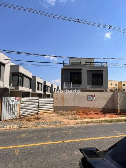 Sobrado à venda, 142 m² por R$ 1.100.000,00 - Tingui - Curitiba/PR