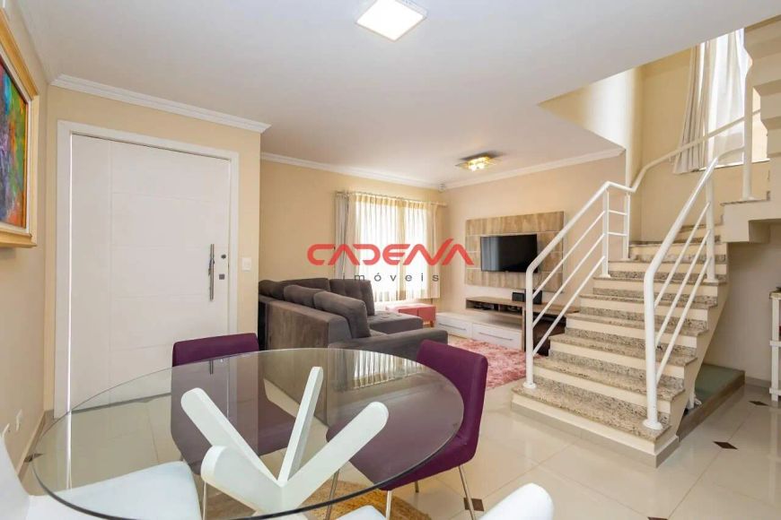 Casa triplex com 3 quartos e 2 vagas à venda no Barreirinha