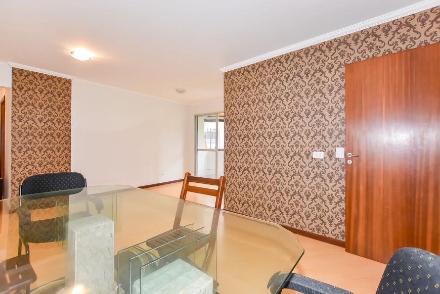 Apartamento de 104,79m² no Cabral.