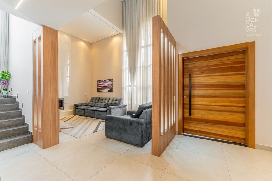Casa em condomínio, 05 suítes, 05 vagas, churrasqueira à carvão, Cascatinha, Curitiba