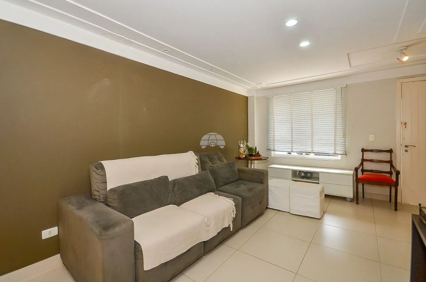 Sobrado para venda com 132 metros quadrados com 3 quartos em Pilarzinho - Curitiba - PR