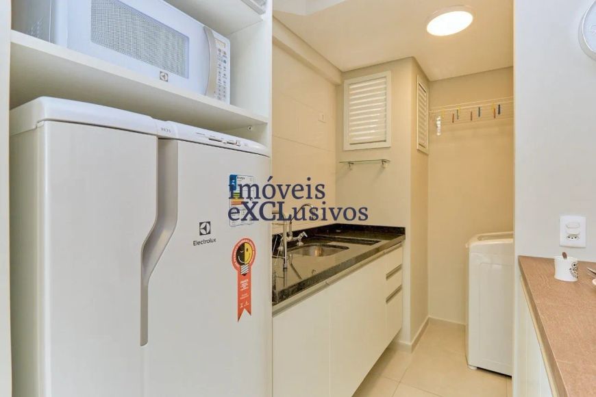 Apartamento mobiliado com 1 suíte no Centro.