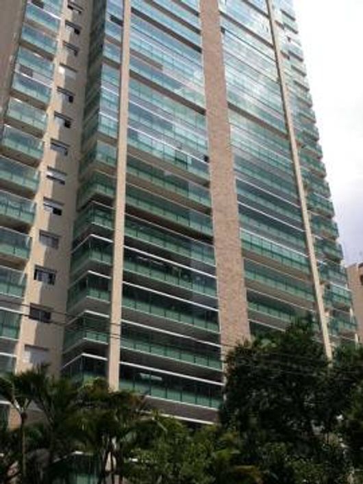 MOEMA COM 204m² uteis altíssimo padrão CYRELA impecável