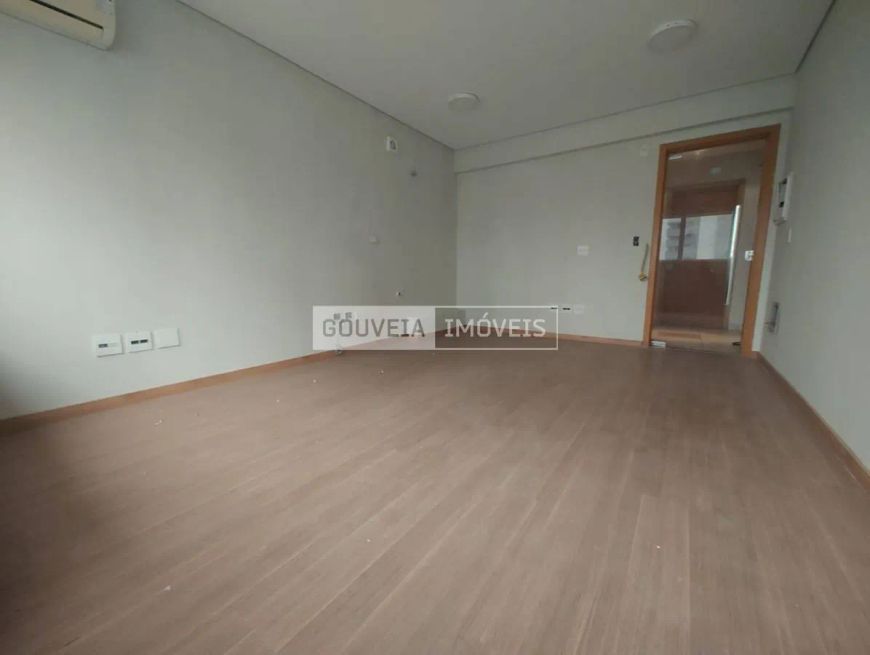 Sala Comercial com 19 m², aluguel de R$1.000 + Taxas - Centro, Curitiba (PR)