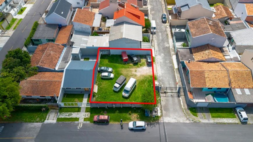 Terreno em Condomínio Fazendinha!