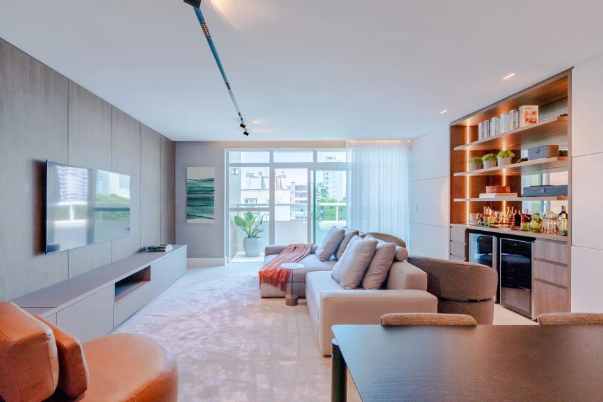 Duplex para venda tem 216 metros quadrados com 3 quartos em Cabral - Curitiba - PR
