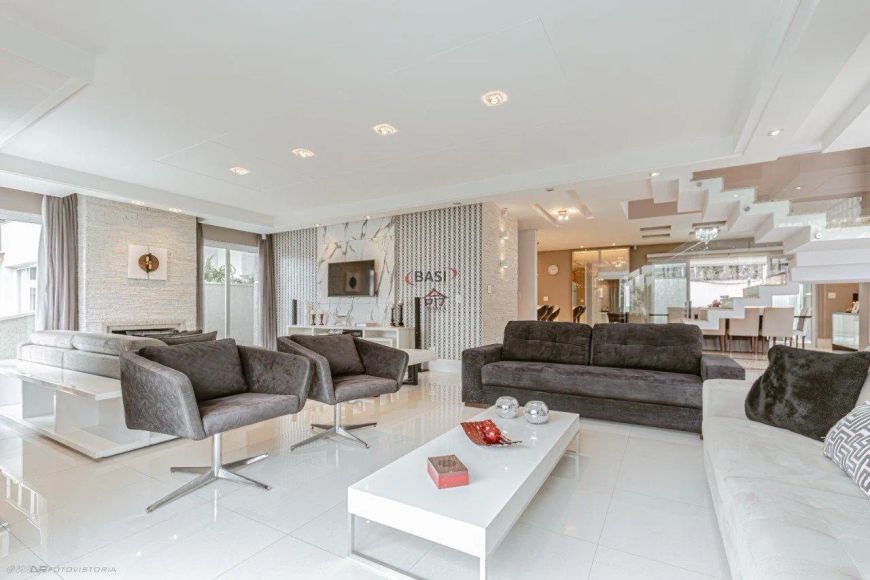 casa cond. Terra da Mata toda mobiliada, com 4 suítes e piscina.