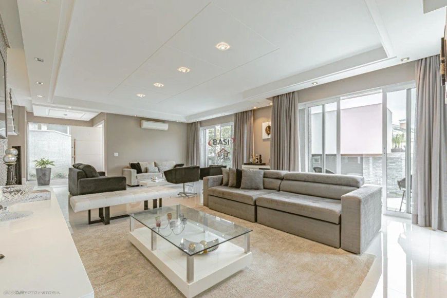 casa cond. Terra da Mata toda mobiliada, com 4 suítes e piscina.